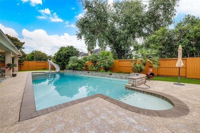 Building Photo - 13911 Royal Springs Ct