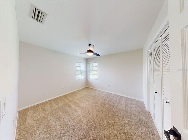 Building Photo - 7923 Ridge Pointe Dr E