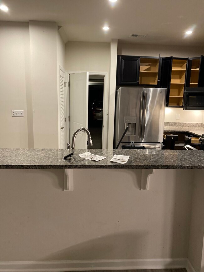 Building Photo - 5508 Loneleaf Way