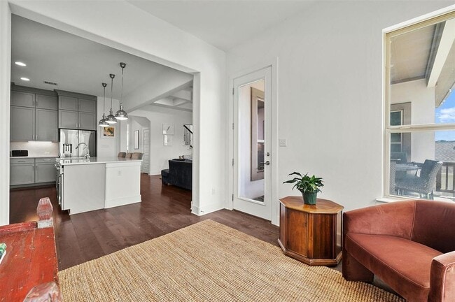 Building Photo - 208 Slate Rock Ter