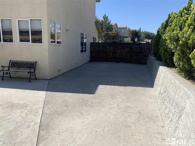 Building Photo - 2330 Wildcreek Dr