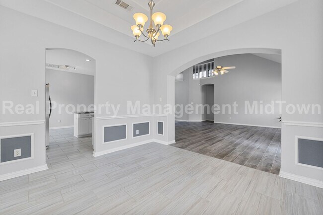 Building Photo - 343 Mesquite Hill Dr