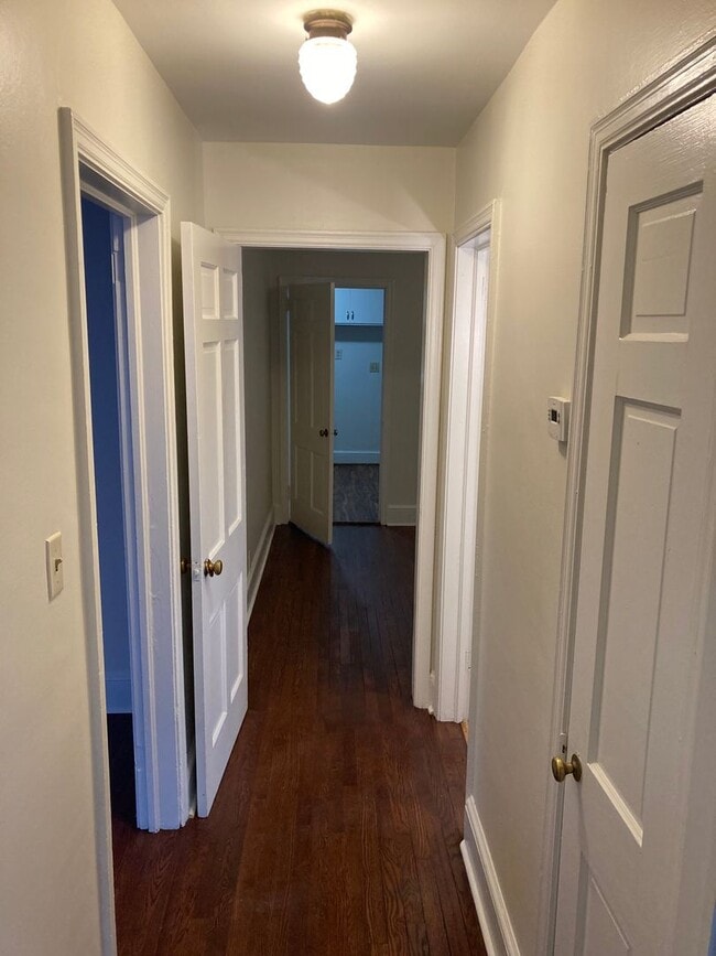 Building Photo - 2/2 House with Bonus in Summerville Park $1,195