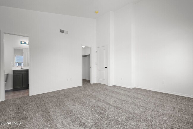 Building Photo - 13853 Summer Story Ave