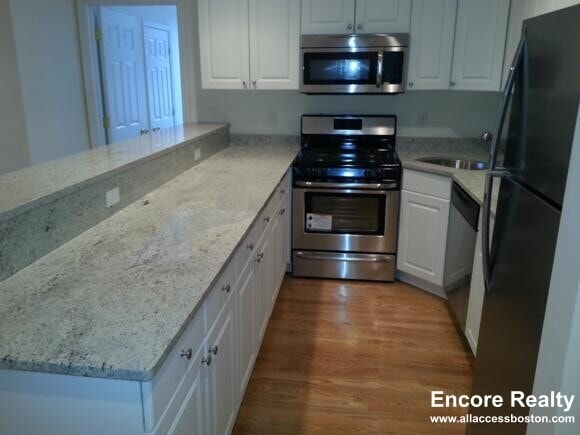 Building Photo - 62 Egmont St