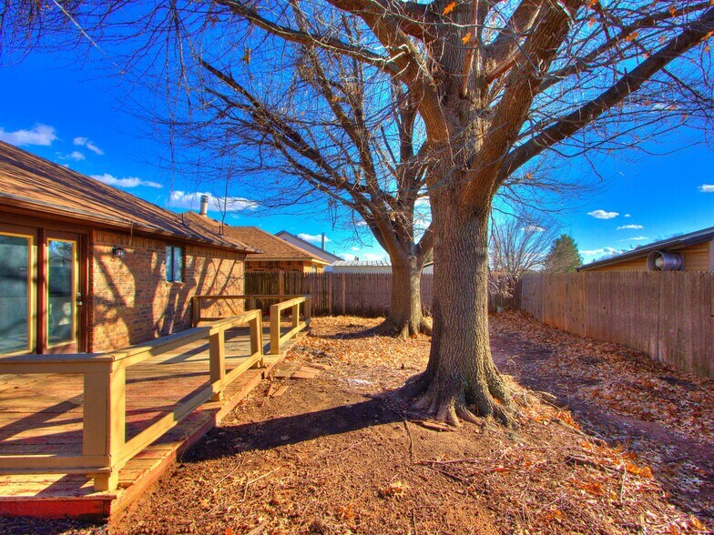 Building Photo - 509 Bluegrass Ln