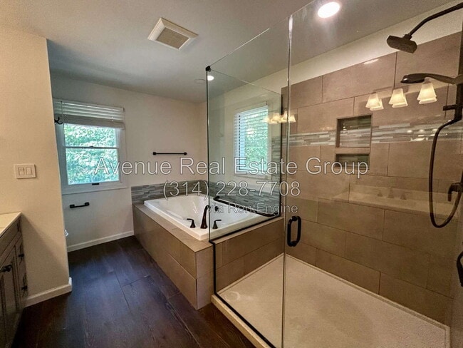 Building Photo - 16410 Woodlodge Ct