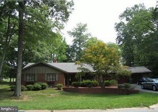 Building Photo - 4 Sorrel Dr