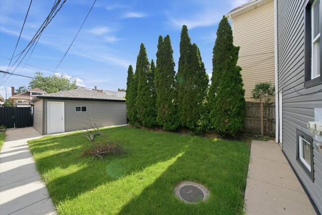 Building Photo - 3115 W 54th Pl