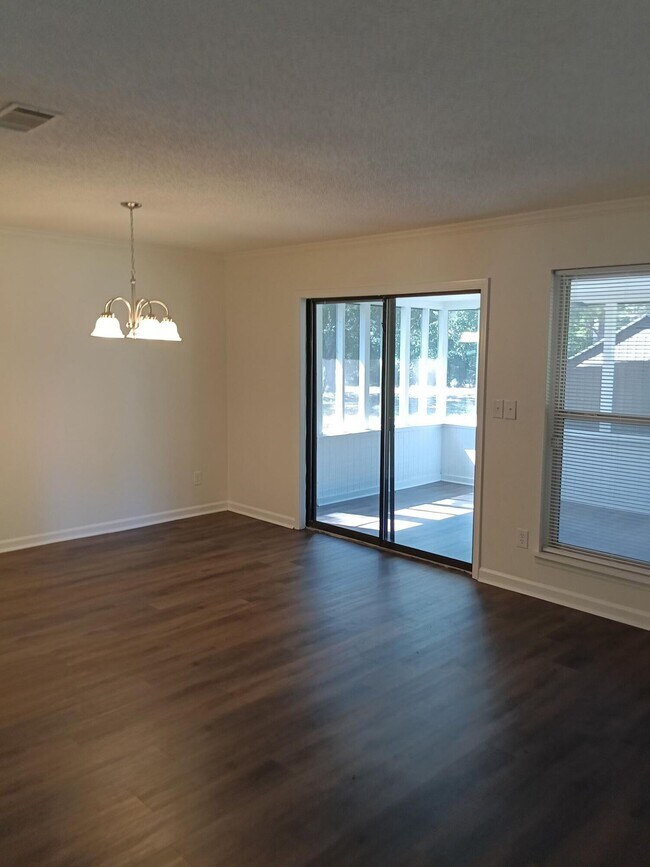 Building Photo - 4430 Goshen Lake Dr S