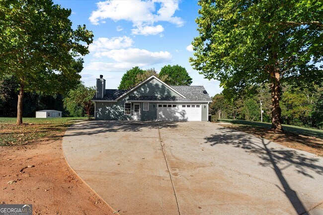 Building Photo - 2600 Old Hwy 138