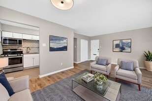 Building Photo - 514 Mariedale Dr