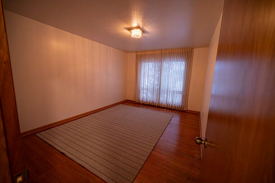 Building Photo - 1011 Third St