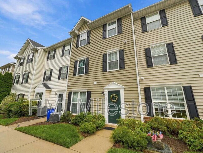 Building Photo - 2132 Bristol Dr
