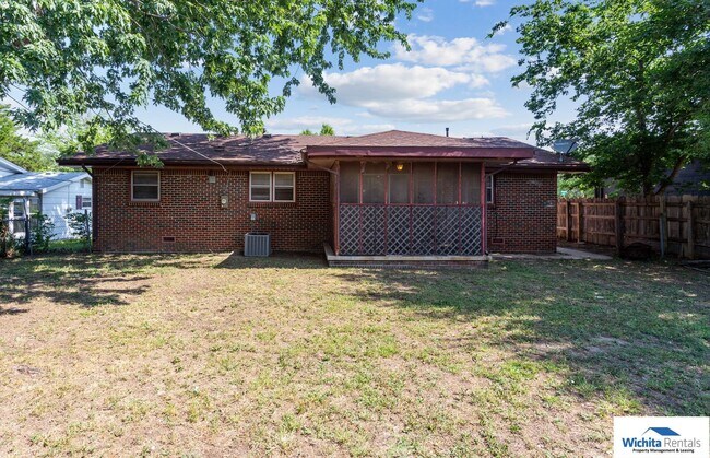 Building Photo - 8125 E Zimmerly St