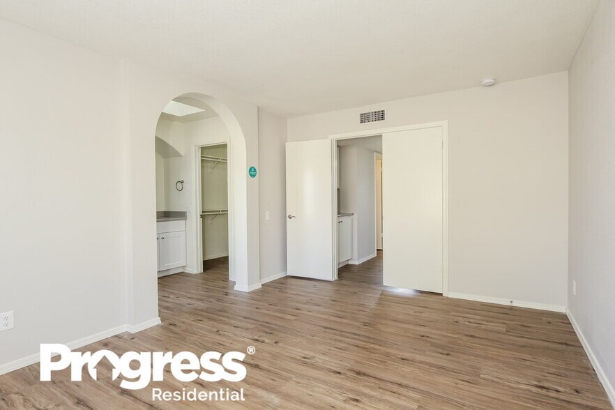 Building Photo - 208 W Oraibi Dr