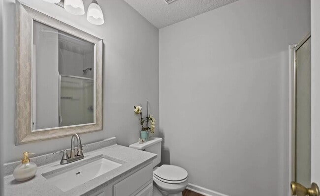 Building Photo - 500 Bartling Rd