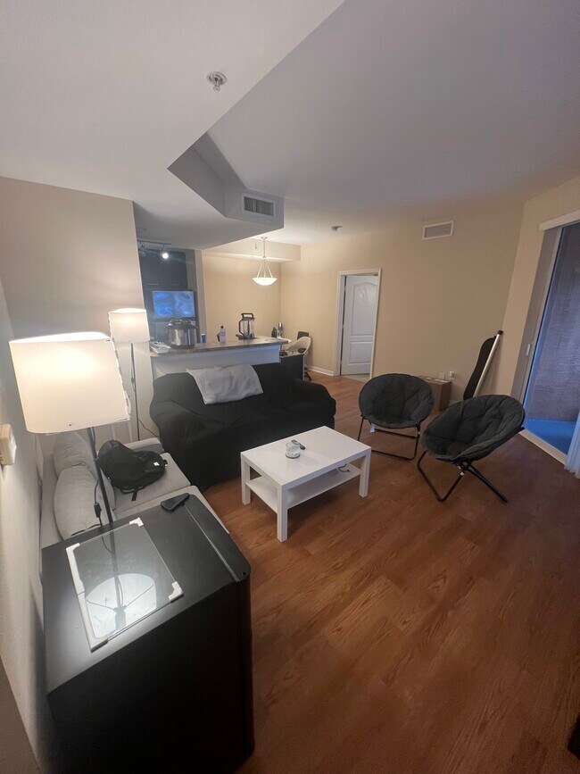 Building Photo - 6630 SW 57th Ave