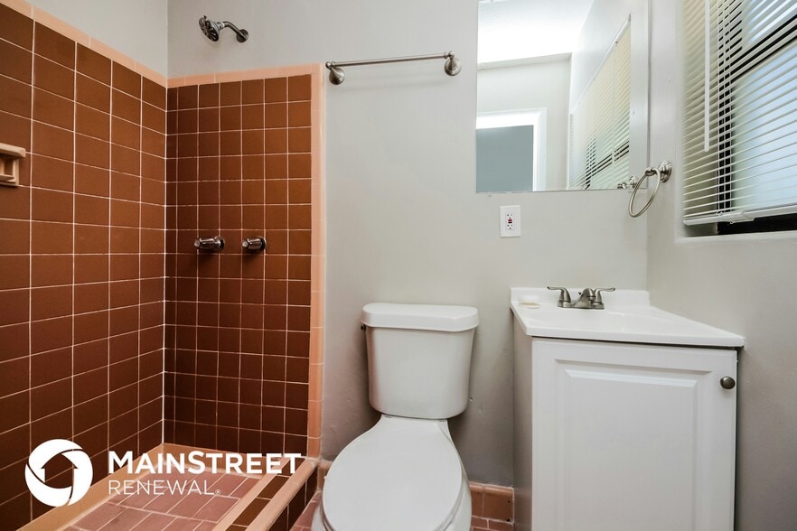 Building Photo - 1450 Terre Cia Ave