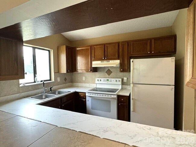 Building Photo - 722 Mallard Head Pl