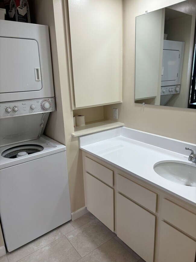 Building Photo - Available May 1, 2026 | Furnished 1 Bedroom, 1 bathroom and 1 assigned parking