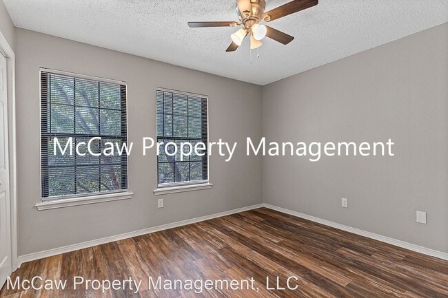 Building Photo - 2 br, 2 bath House - 210 Rolston Rd. Unit 4