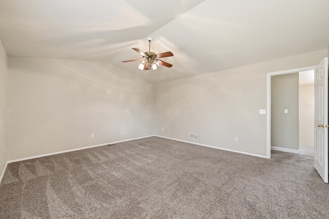 Building Photo - $2,620.95 with $300 off the first month's rent, 5 Beds - 3.5 Bath, Single Family Home in Colorado...