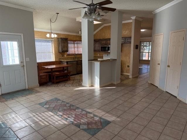 Building Photo - 8112 Burleigh St