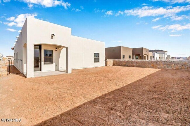 Building Photo - 14904 Tierra Crystal Ave