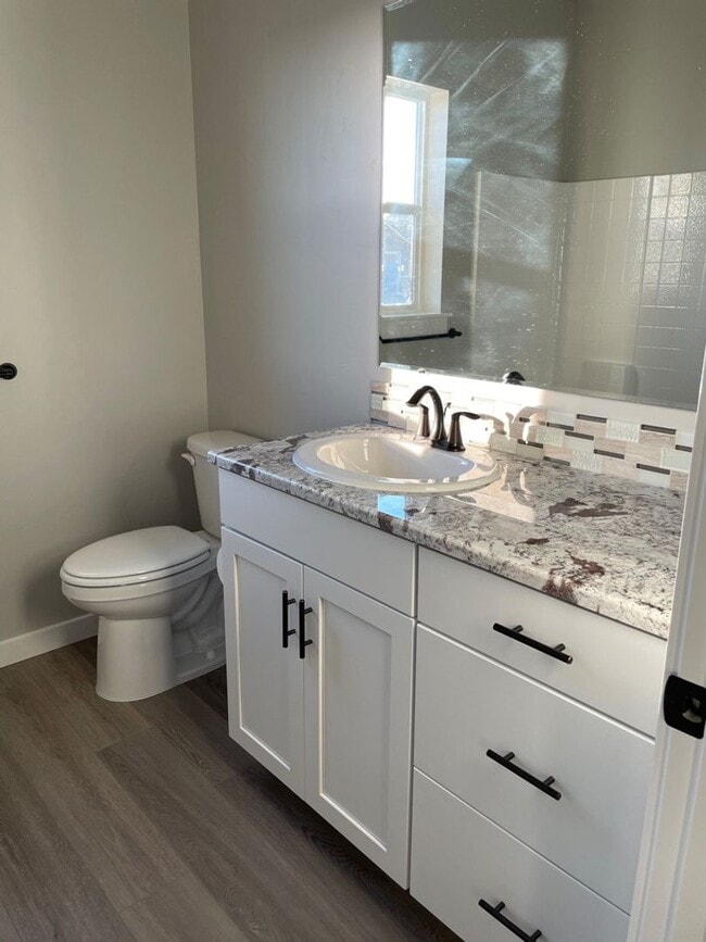 Building Photo - Single Level 4 Bedroom 2 Bathroom Home in Nampa