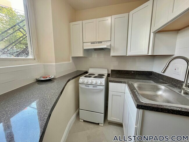 Primary Photo - 20 Armington St