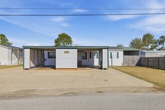 Building Photo - 2430 N Flounder Dr