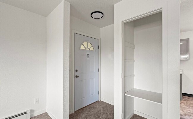 Building Photo - 3921 Peterkin Ave