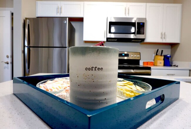 Building Photo - 140 Pearl St