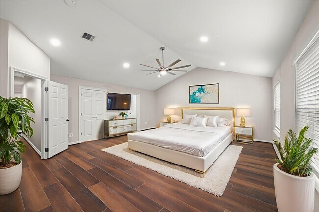 Building Photo - 4023 Breakwood Dr