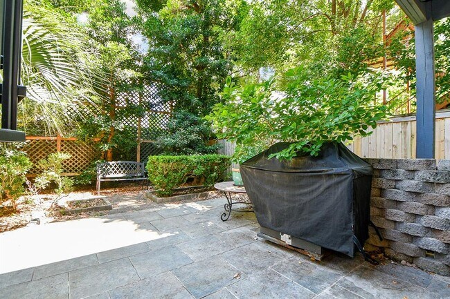Building Photo - 1807 Elmen St