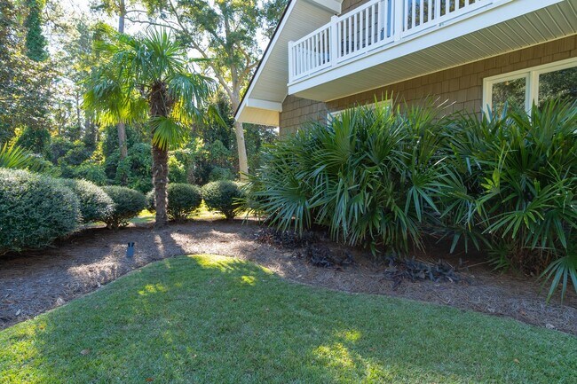 Building Photo - Waterfront Property