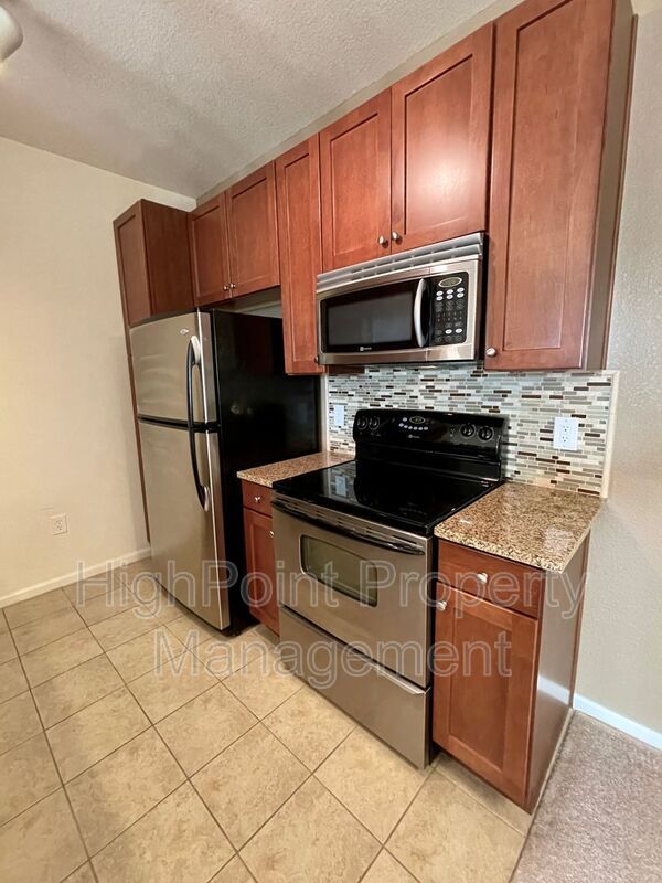 Building Photo - 3045 Blue Sky Cir