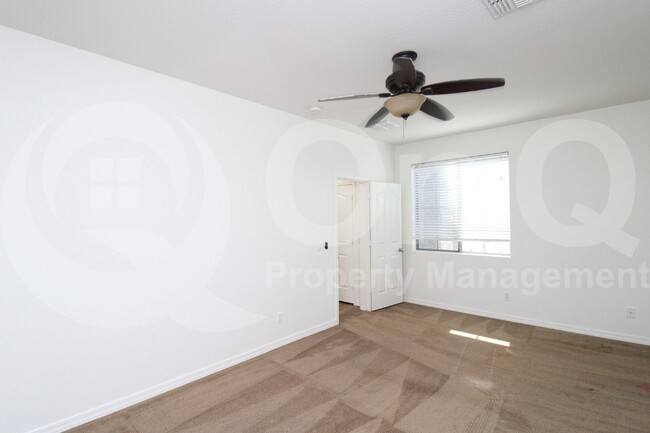 Building Photo - 3929 E Tonto Pl