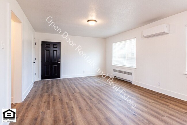 Building Photo - 1823 Griswold Dr