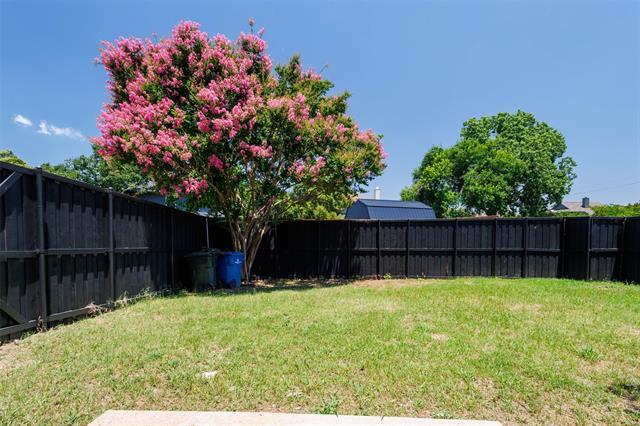 Building Photo - 1521 Palisades Dr