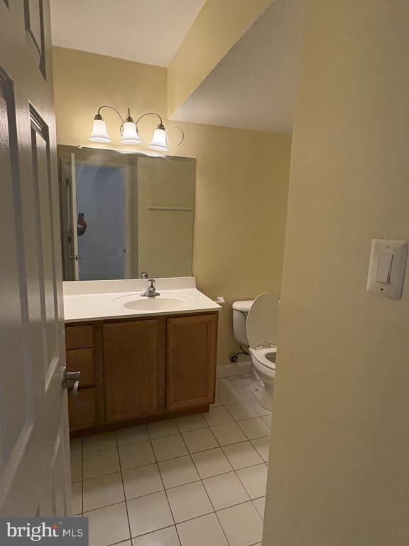 Building Photo - 1001 Marcy Ave