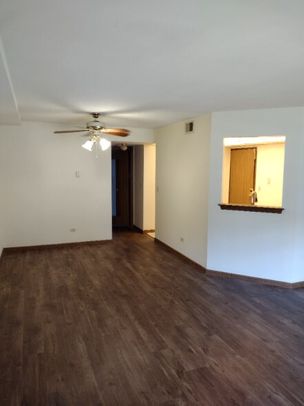 Building Photo - 4284 Central Rd