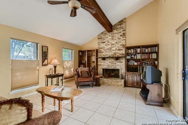 Building Photo - 8823 Wellesley Manor Dr
