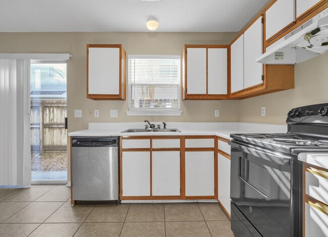 Building Photo - 1022 Rockport Dr