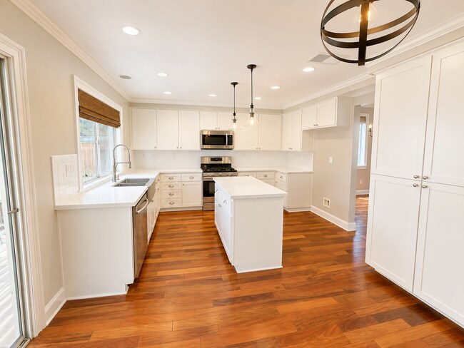 Building Photo - 32965 Sotelo Dr