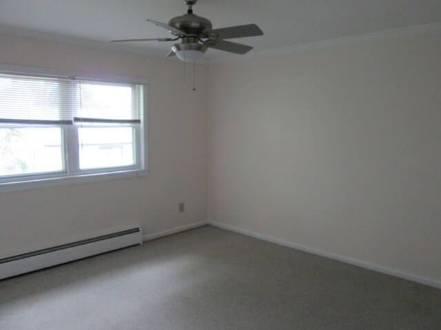 Building Photo - 1628 Valley St