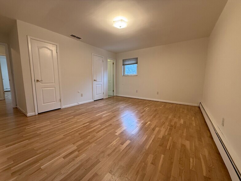 Building Photo - 447 Central Blvd