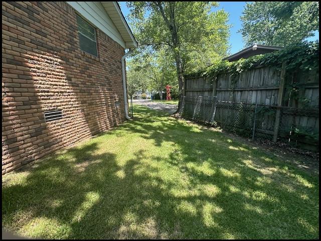 Building Photo - 604 Springwood Dr