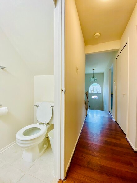 Building Photo - 10690 High Beam Ct